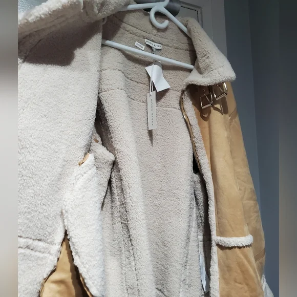 MOON RIVER- FAUX LEATHER JACKET - Picture 3 of 3